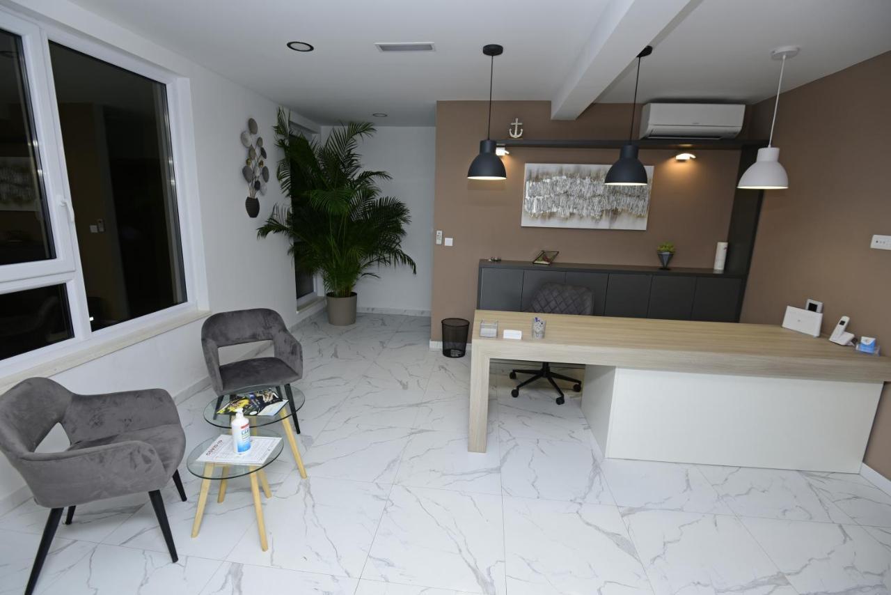 Apartments Adriatic Ποντστράνα Εξωτερικό φωτογραφία