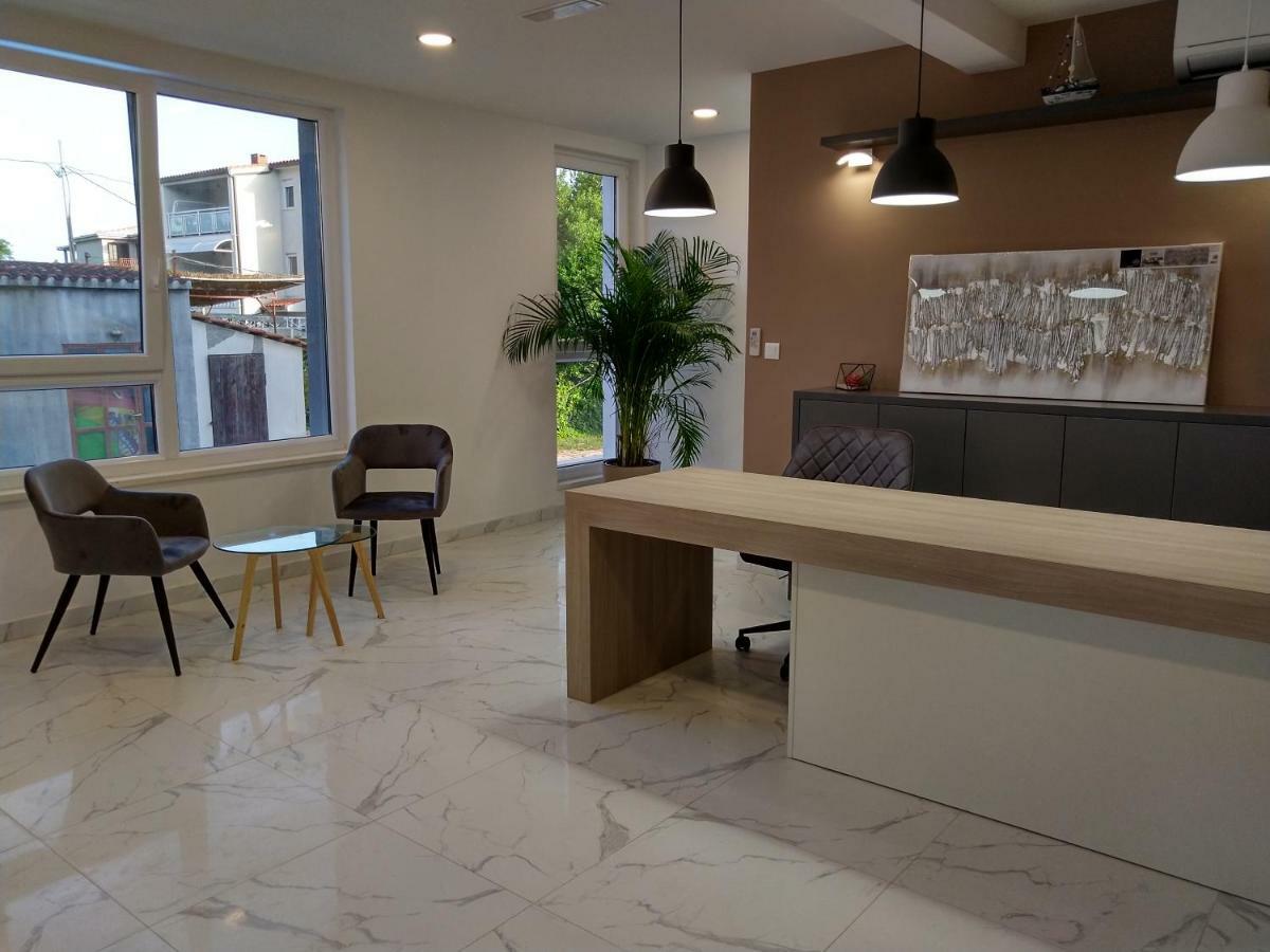 Apartments Adriatic Ποντστράνα Εξωτερικό φωτογραφία
