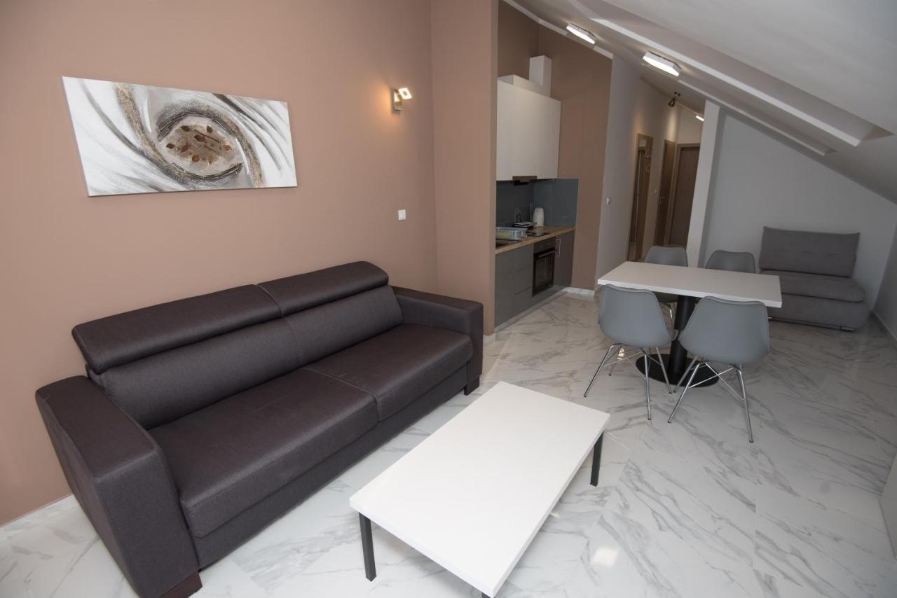 Apartments Adriatic Ποντστράνα Εξωτερικό φωτογραφία